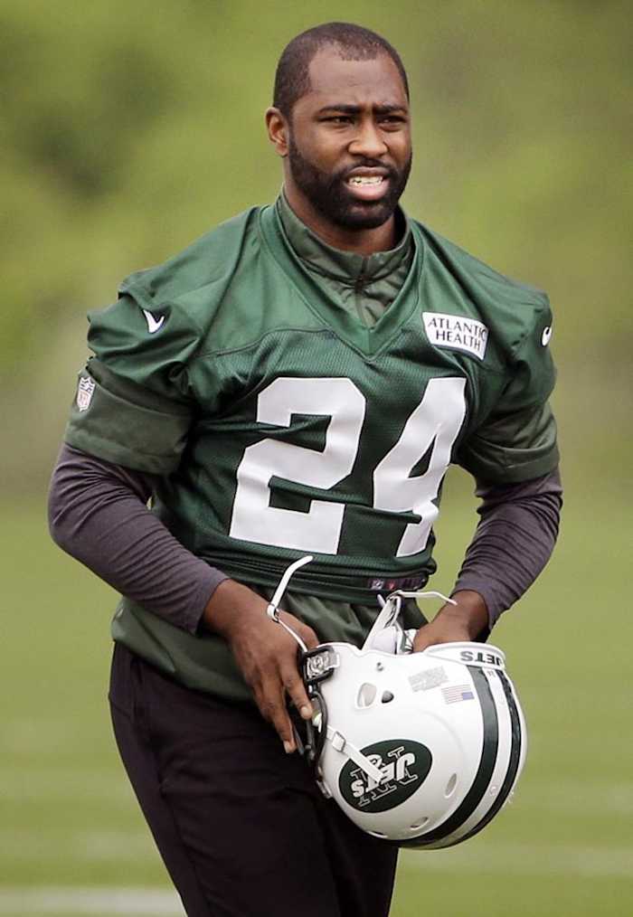 04-darrelle-revis.jpg